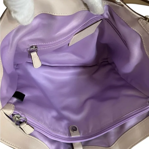 Authentic Coach Carly Leather Tote Bag in Shell! - Picture 12 of 16